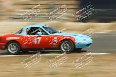 media/Jun-01-2025-CalClub SCCA (Sun) [[eae223c5dd]]/Group 5/Qualifying/